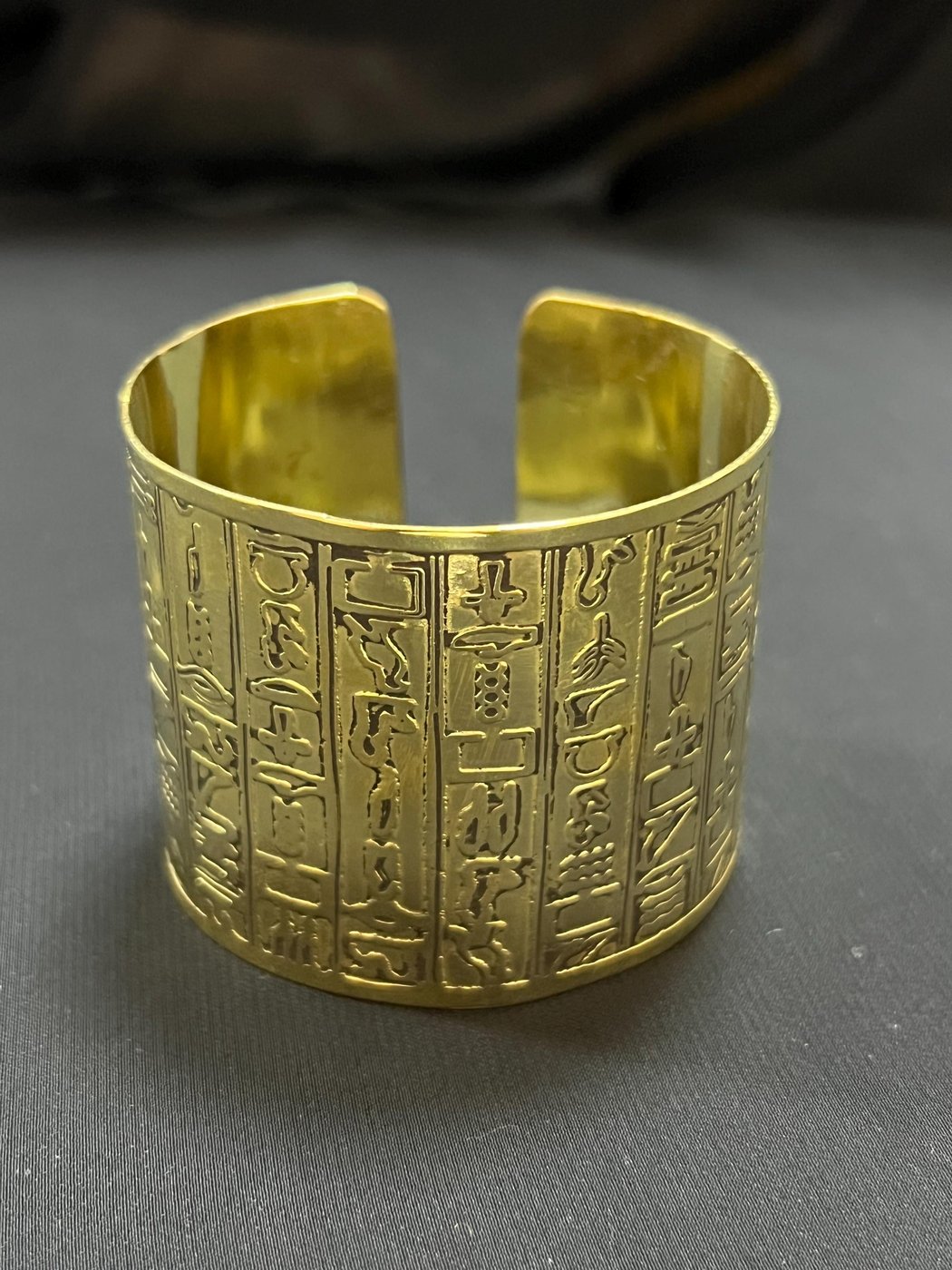 Ankh Gold Bangle